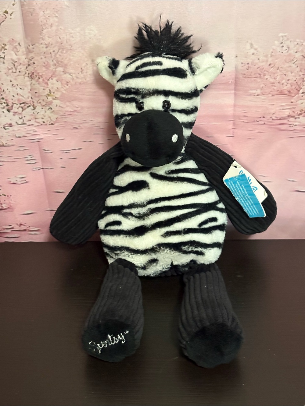 Scentsy Buddy Zuku The zebra stuffed plush. Simply Vanilla scent pack NWT